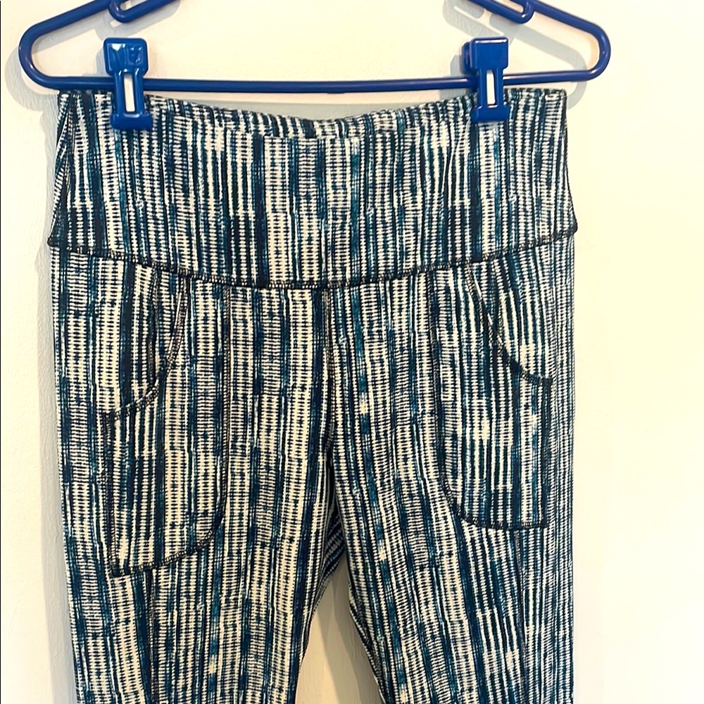 Jofit Blue and White Leggings with Stretchy Athletic Material